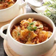 キャベツとひき肉のトマト煮込み　巻かないロールキャベツみたいな楽チン煮込み料理だよ！