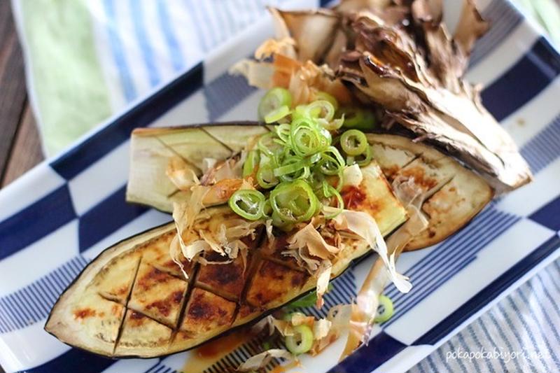 切り目にごま油で香ばしい♪【焼きなす】