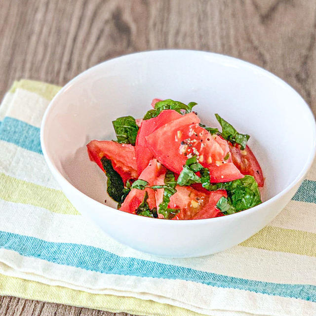 【時短レシピ】トマトとバジルのサラダ。シンプルが美味！