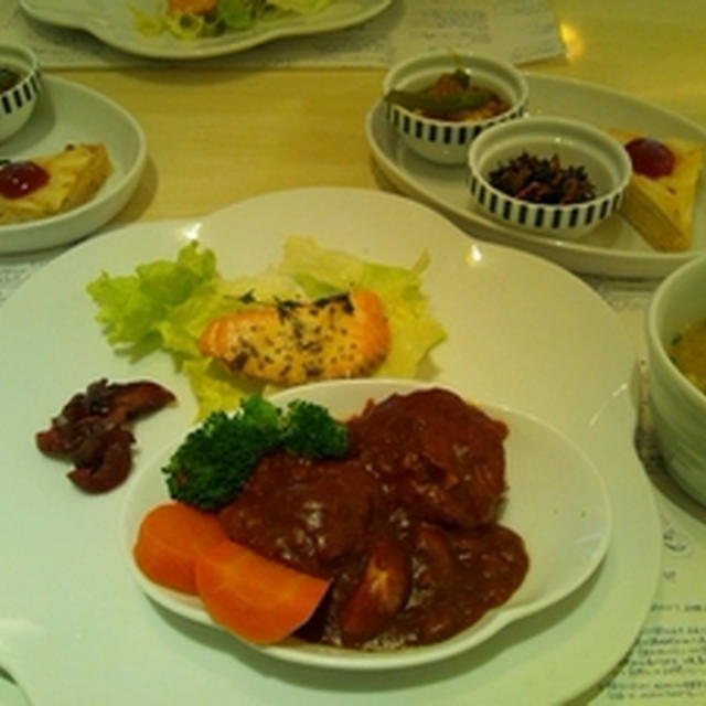 栗原はるみさんの、ゆとりの空間でおもてなしランチ