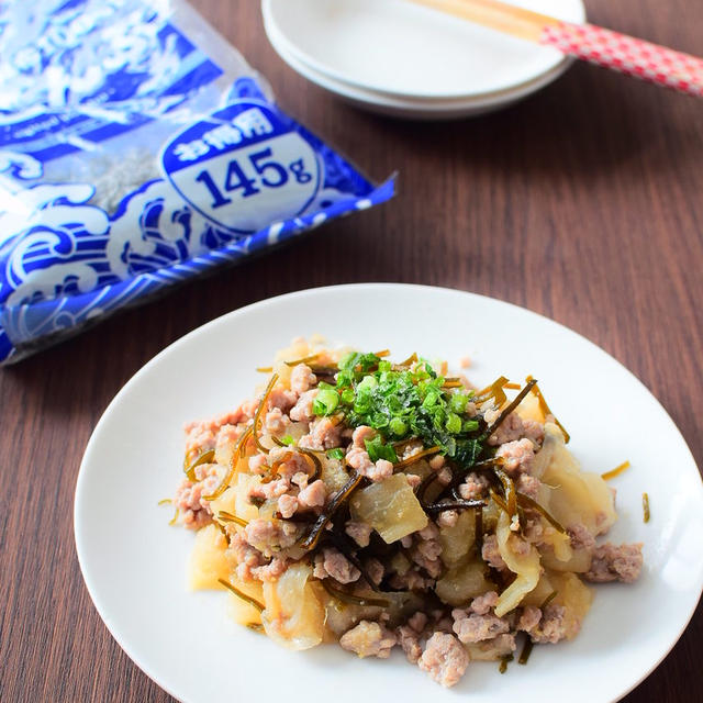 塩昆布で味付け！薄切り大根と豚ひき肉の生姜焼き