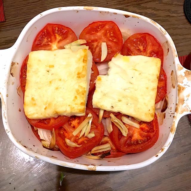 フェタチーズとトマトのオーブン焼き。なんばのシャトレーゼ再開！！