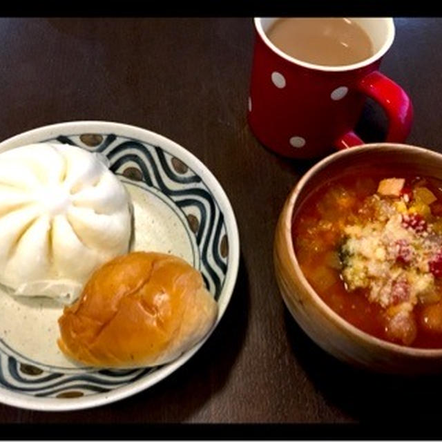 朝ごはん(^o^) イライラ。。