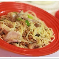 ネバネバ納豆とツルっと鶏肉のめんつゆオイルパスタ☆