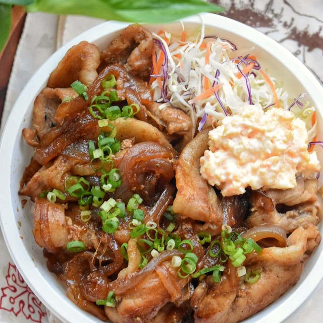 【豚ロースレシピ】激うま！争奪戦間違いなし◎豚ロース肉deしょうが焼き♡レシピあり♡