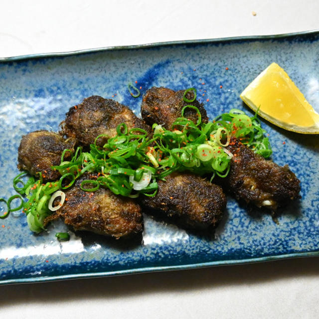 カキのとろろ昆布巻きバター焼き。カキがふっくら昆布のうまみでお酒が進むおつまみ。