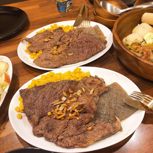 晩御飯はステーキです！！