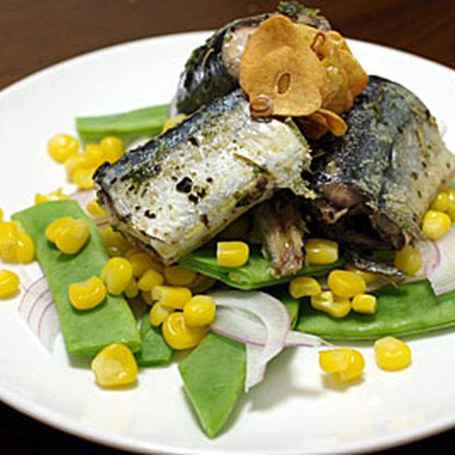 秋刀魚の香草焼きとキーマカレーピザ