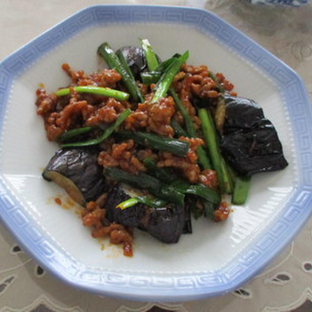 ニラと揚げナスの豚肉味噌炒め★★★