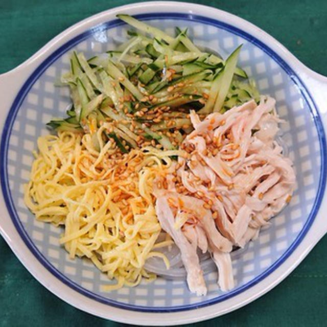 鶏肉とマロニー他の中華風サラダ