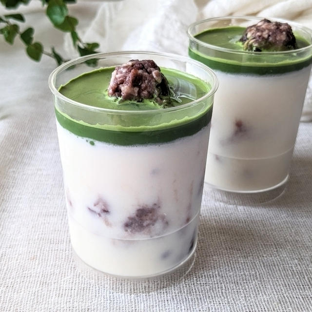 デザートカップに手作りスイーツをラッピング♪『甘酒みるくプリンの抹茶ソース』