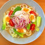 お昼はゴマだれサラダうどん！
