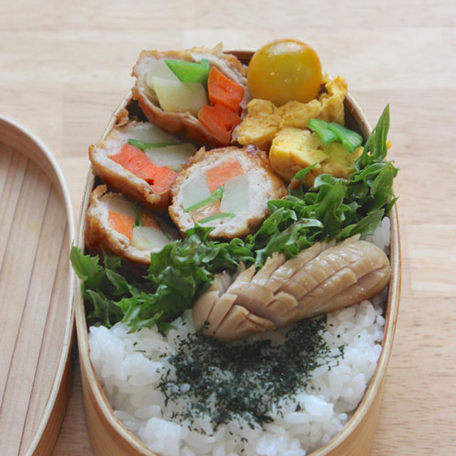【　今日の夫弁当と母の日の贈り物　】
