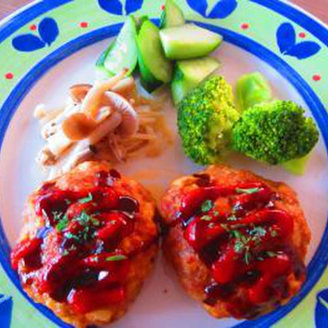 お豆腐ﾊﾝﾊﾞｰｸﾞを作って～♪丸ﾊﾟﾝを焼いて～♪ｻﾝﾄﾞの朝ごはん～♪