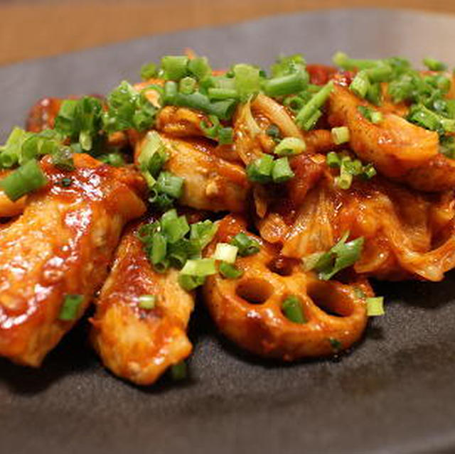 19/10/15　豚肉とレンコンのキムチケチャップ炒め