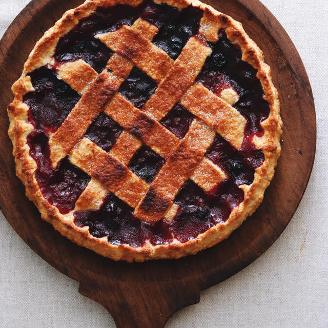 Bumbleberry pie