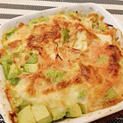 少しだけ食材が残ってしまった時は☆絹揚げとアボカドのチーズ焼き♪