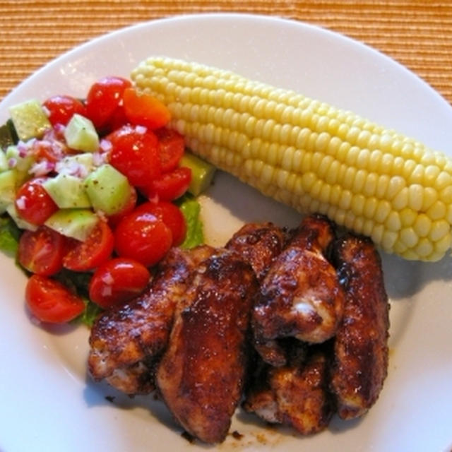 BBQチキンウィングと今年初のとうもろこし