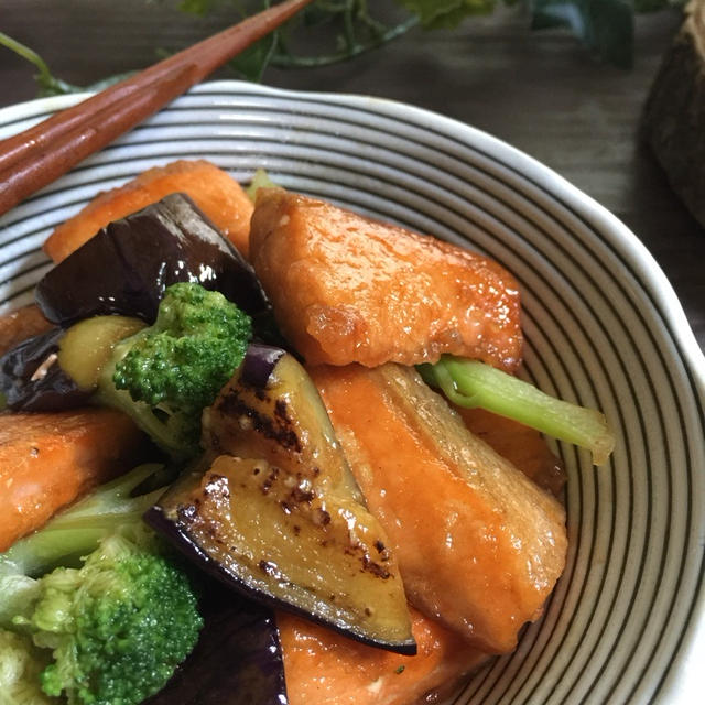 味付け簡単！ナスと鮭の味ポン