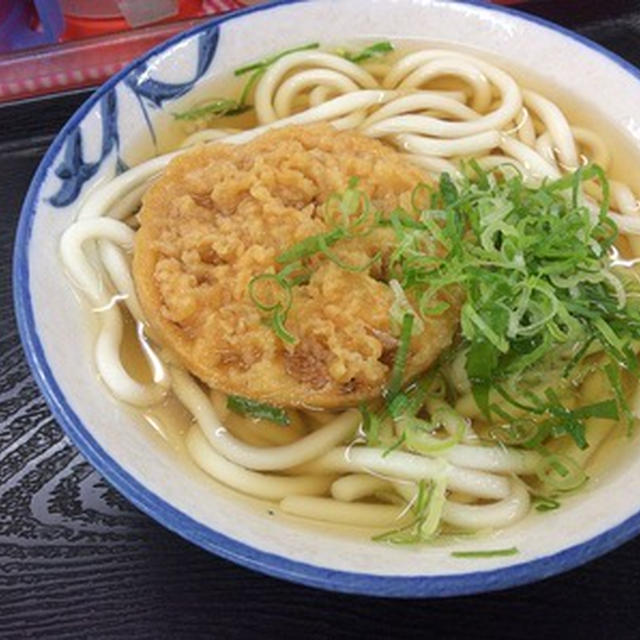 神戸和田岬の「味沢」で天ぷらうどん