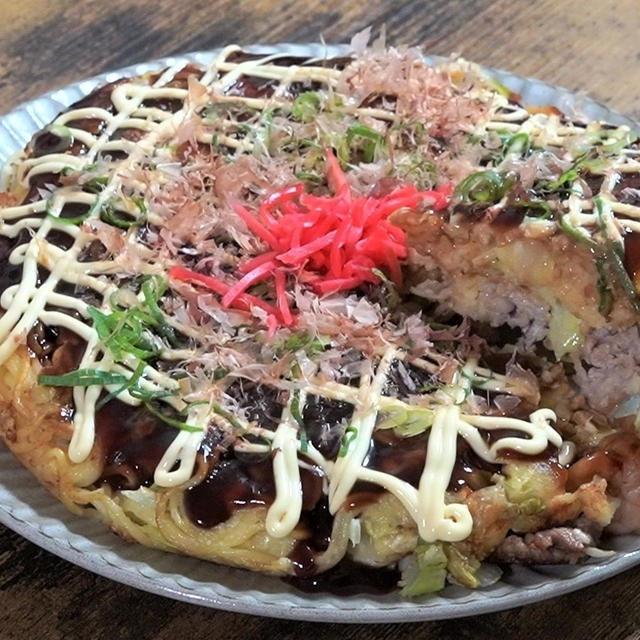 ボリューム満点！豚肉とエビのお好み焼きパスタの作り方・レシピ