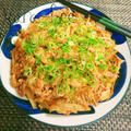 ご飯にかけて丼も旨っ♡豚ごぼうのピリ辛胡麻味噌炒め