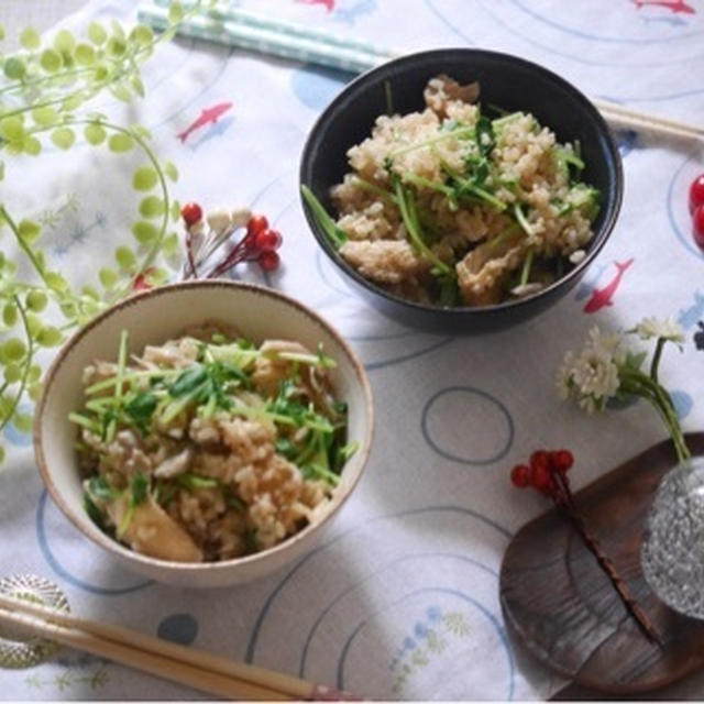 mizkan追いがつおつゆで豆苗入りシンプル炊き込みご飯♡とラビットフット