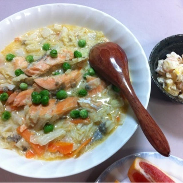 鮭のクリーム煮とえびと玉葱のマスタードサラダ