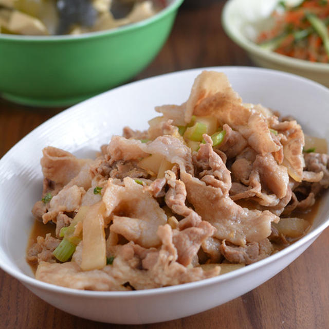 豚肉と大根（炒）高野豆腐（煮）トマト（和）のごはんの日。豚×大根のレシピPickUp！