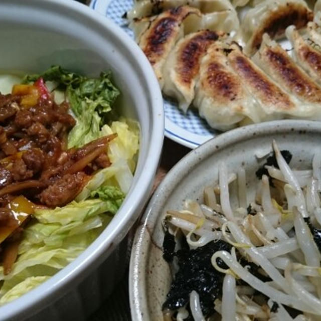 白菜レンジ蒸し肉味噌のせ