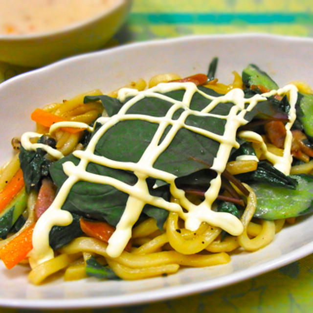 シャキシャキサラダの焼きうどん☆