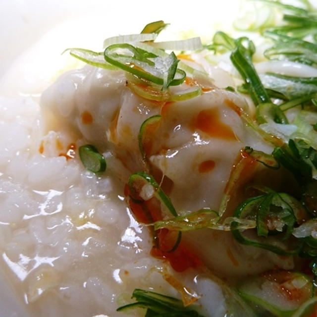 完全食と噂の餃子をお粥にした餃子の完全性はいかに^^;