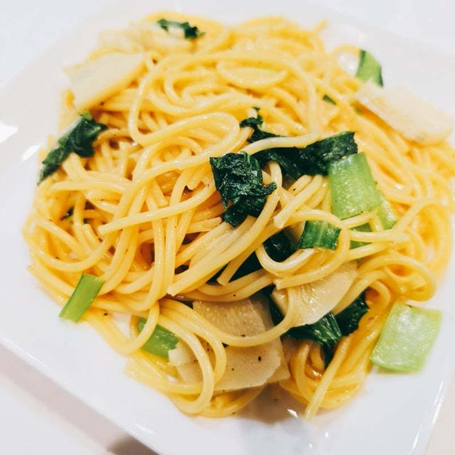 【レシピ】あっさりとした味付けが最高♡小松菜と筍の和風パスタ