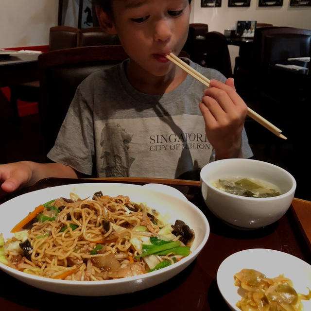 【焼きそばのライフハック】野菜の切り方を変えて、●●を入れると、激ウマ！