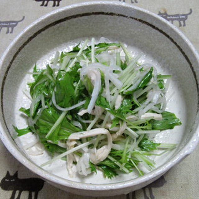 蒸し鶏と水菜と大根の和風サラダ