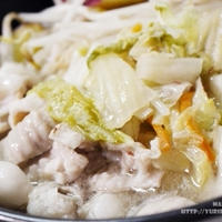 【簡単レシピ】白だし仕立て「割烹白菜漬」で白モツの小鍋。