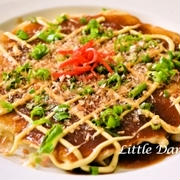 【冷凍うどんで　変わりお好み焼き！】うどんだしを使った簡単レシピ