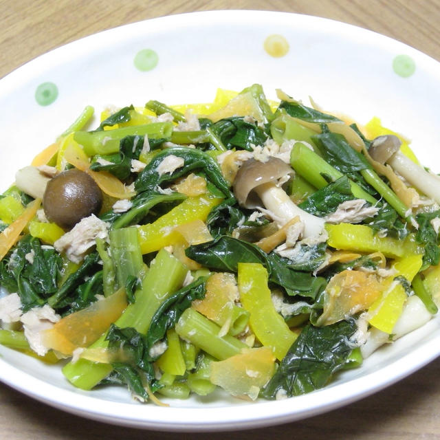 エンクーシン(空心菜)とツナの蒸し炒め