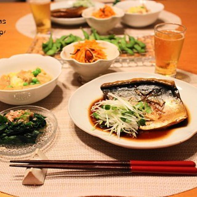 ストウブで『鯖の醤油煮』と『小さいおかず』の献立。