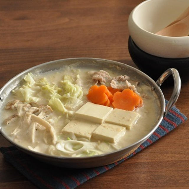 栄養価が高い豆乳で美味☆簡単豆乳鍋