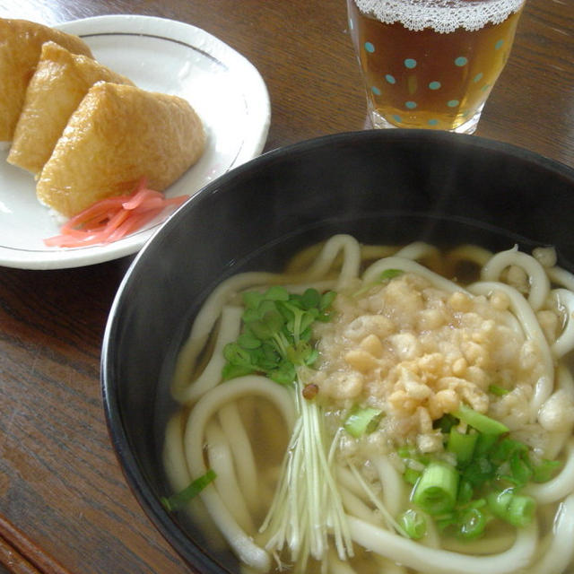 おいなりと　うどんさん。