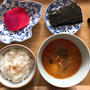 「鯖キムトマトのおみそ汁」で一汁一飯の朝ごはん。