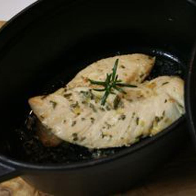 鶏ささみの塩レモンとローズマリー炒め