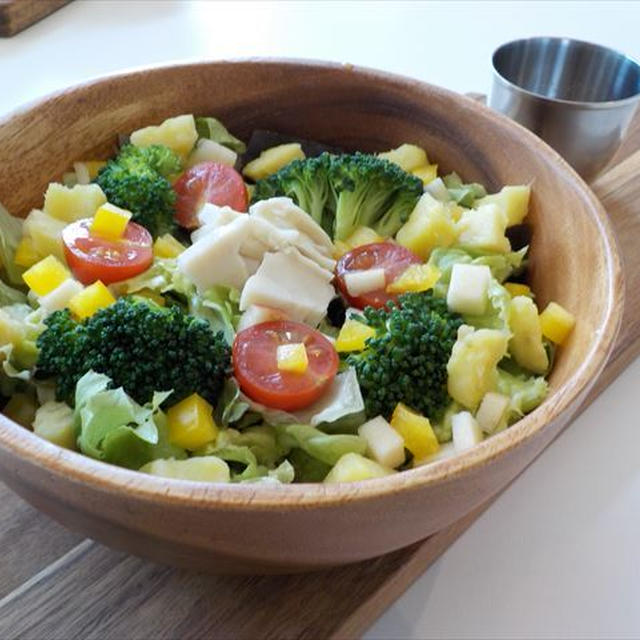 サラダ専門店 Locavore（ロカヴォール）de味わうサラダ＆スムージー
