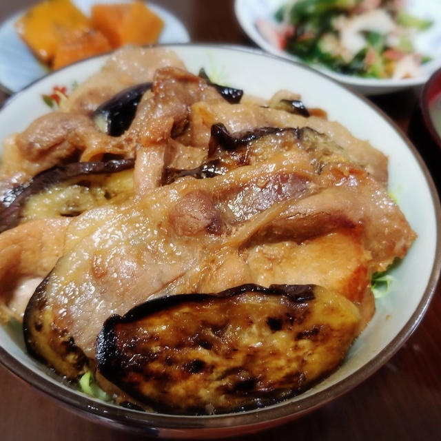 【家ごはん】 ナス料理 ２日分　[ レシピ] なす入り豚丼 / ナスの肉巻き