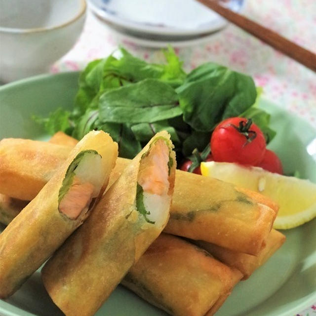 残ったお餅で！餅とサーモンの春巻