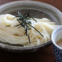 朝は「ごまざるうどん」