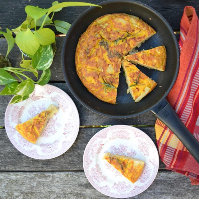 Spanish Tortilla with Rosemary Garlic ローズマリーとガーリック風味のスペインオムレツ