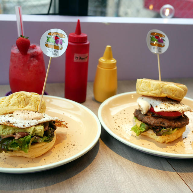 【三軒茶屋】都内初出店のパンケーキバーガーを食べてみた！