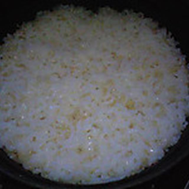 湯立てで白米（８７０）。。。北海道滝川市産特別栽培米ななつぼし・白米（あいざわ米店）と茨城県産うまかっぺコシヒカリ玄米・新米（あいざわ米店）